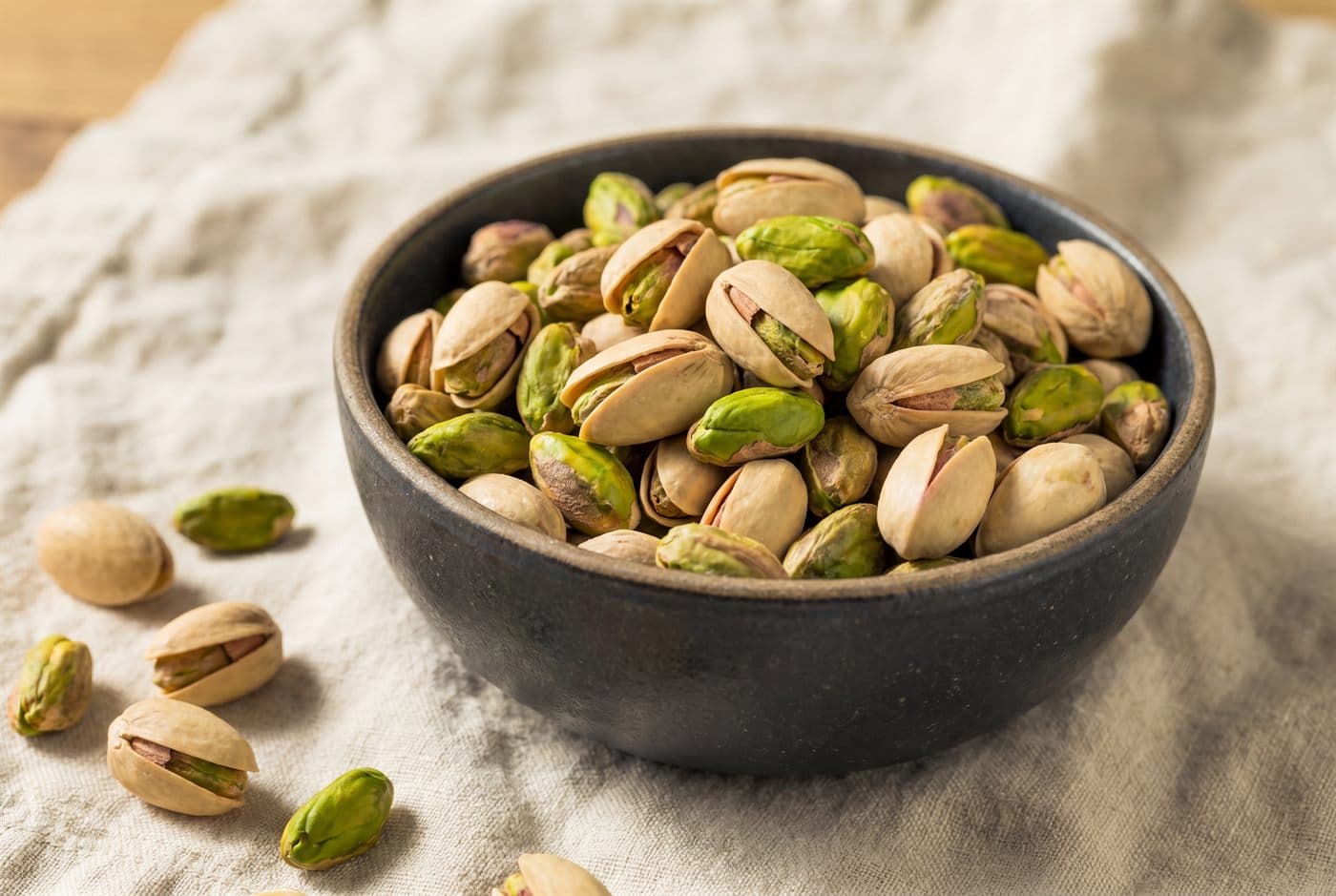 Pistachio (Pista) Benefits: 9 Reasons to Snack on Them